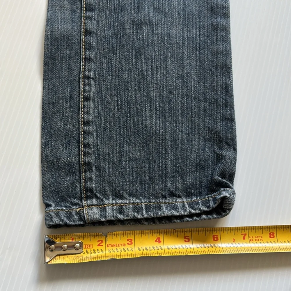 Wrangler 100% cotton, 5 pockets jeans.  Boys size 10 slim